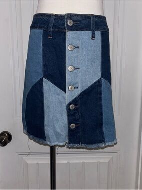 💙🩵 American Eagle Patchwork Denim Hi-Rise Festival Mini Skirt - NWT 🩵💙